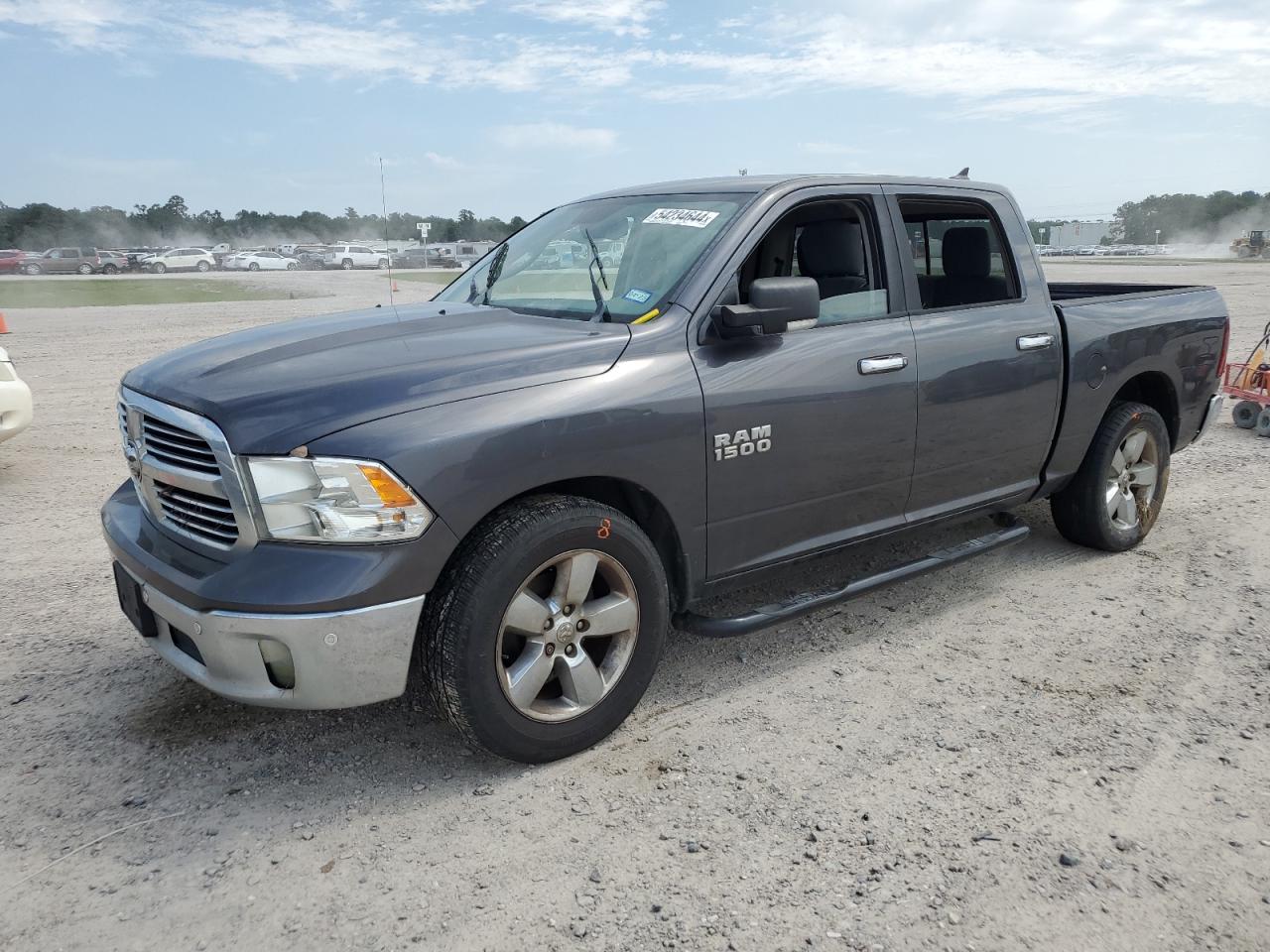 2016 RAM 1500 SLT