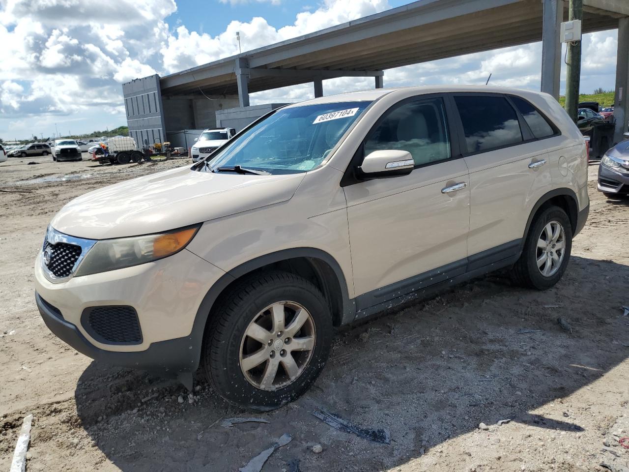 2011 KIA SORENTO BASE