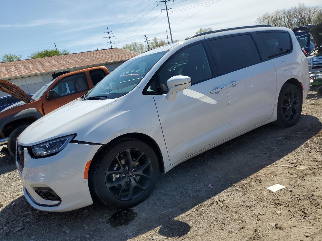 2022 CHRYSLER PACIFICA LIMITED