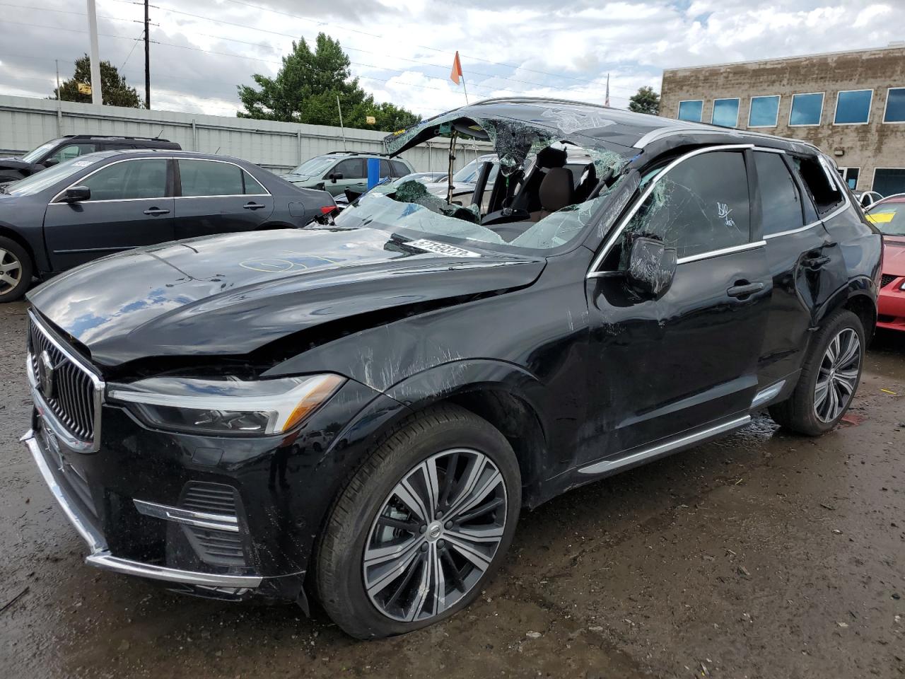 2023 VOLVO XC60 PLUS