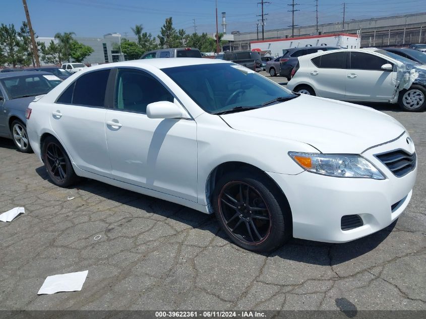 2011 TOYOTA CAMRY LE