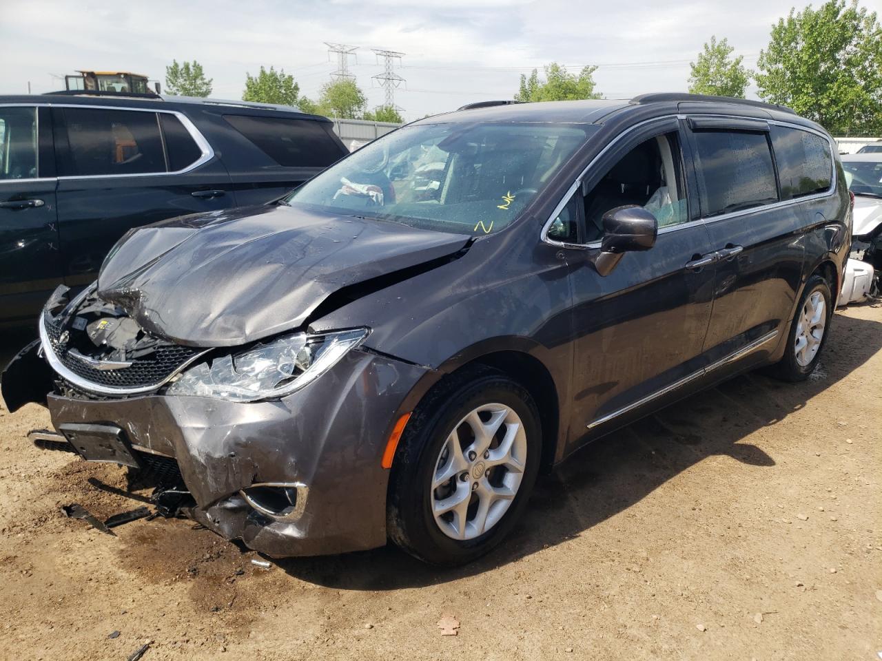 2017 CHRYSLER PACIFICA TOURING L