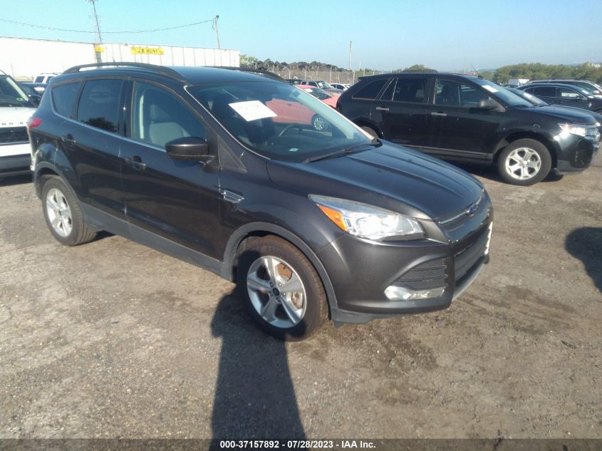 2016 FORD ESCAPE SE