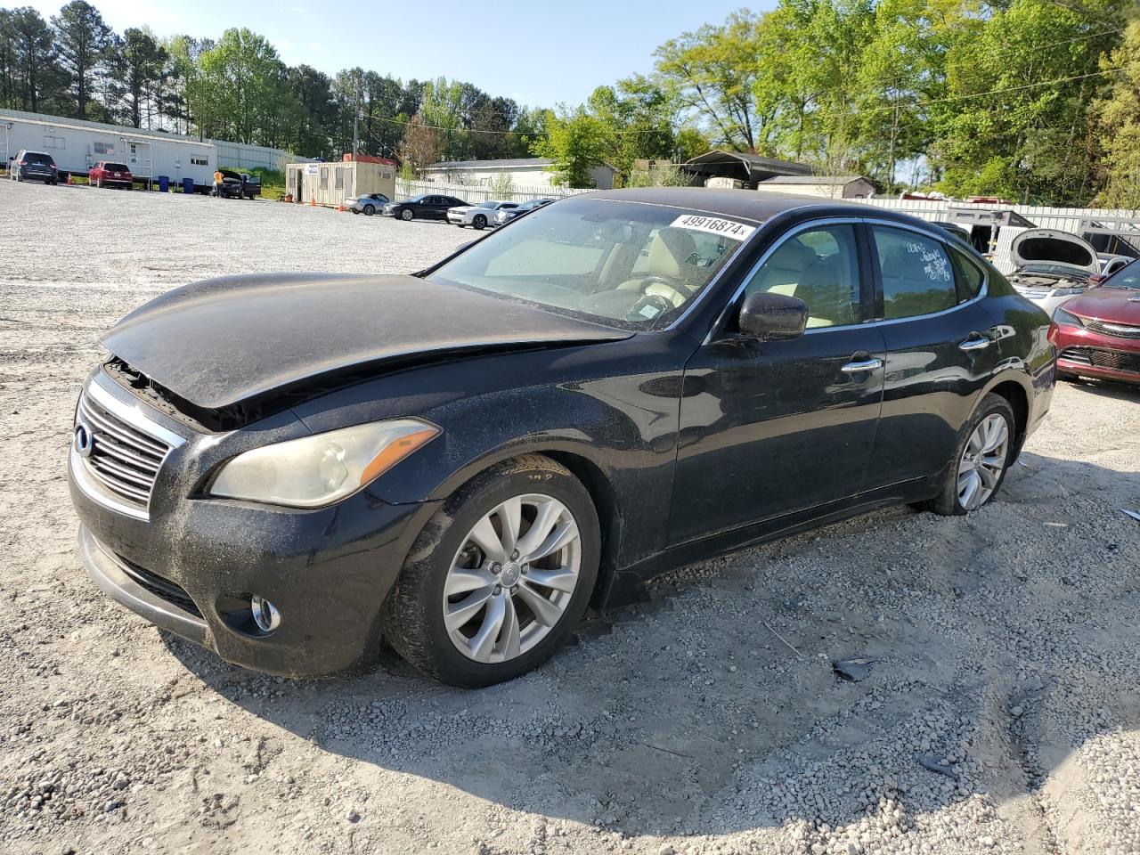 2011 INFINITI M56