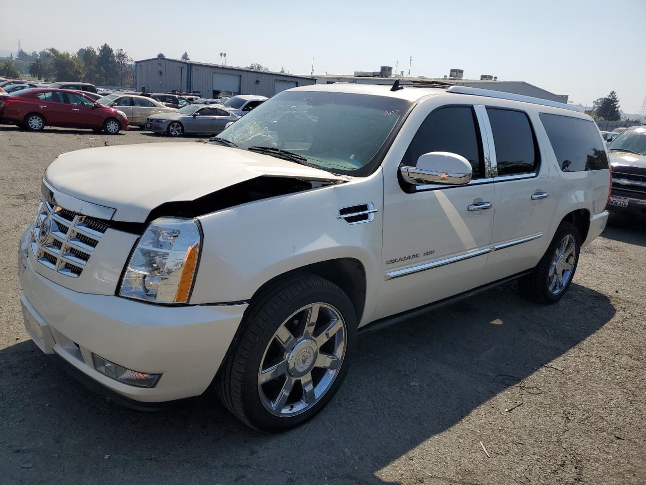 2011 CADILLAC ESCALADE ESV PREMIUM