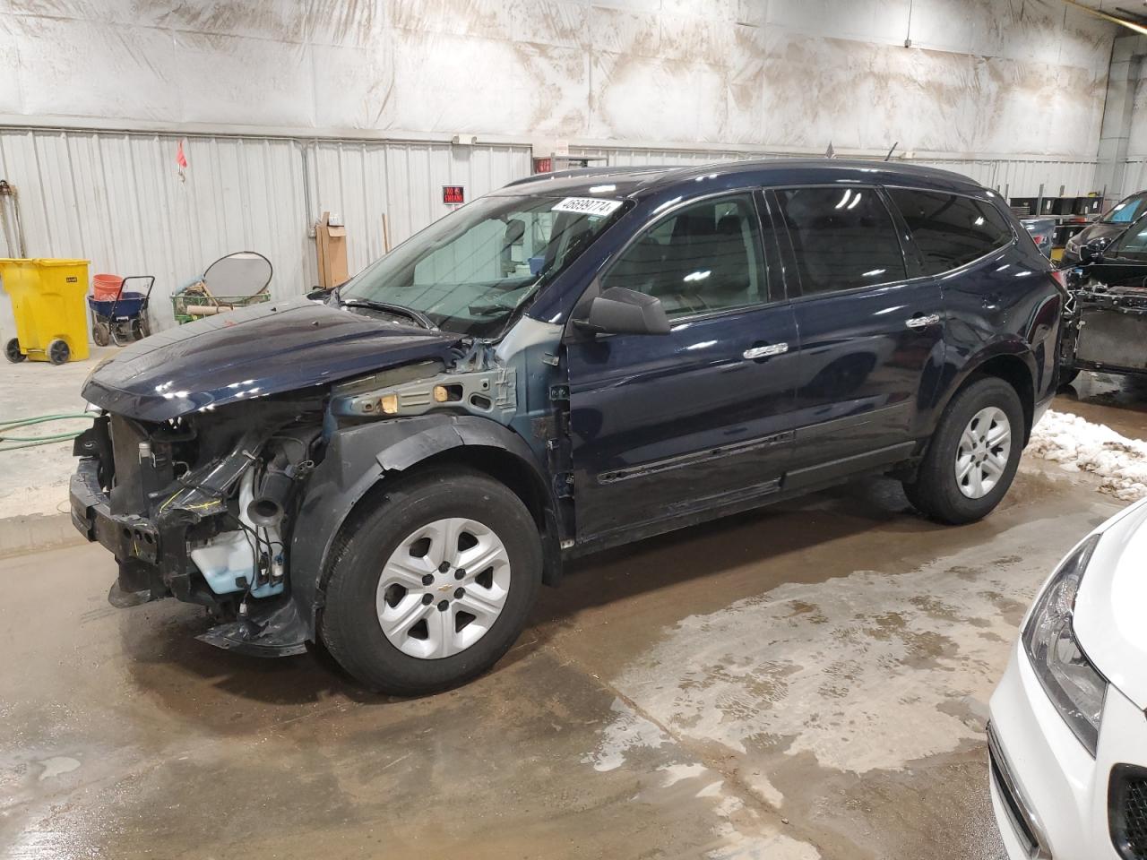 2016 CHEVROLET TRAVERSE LS