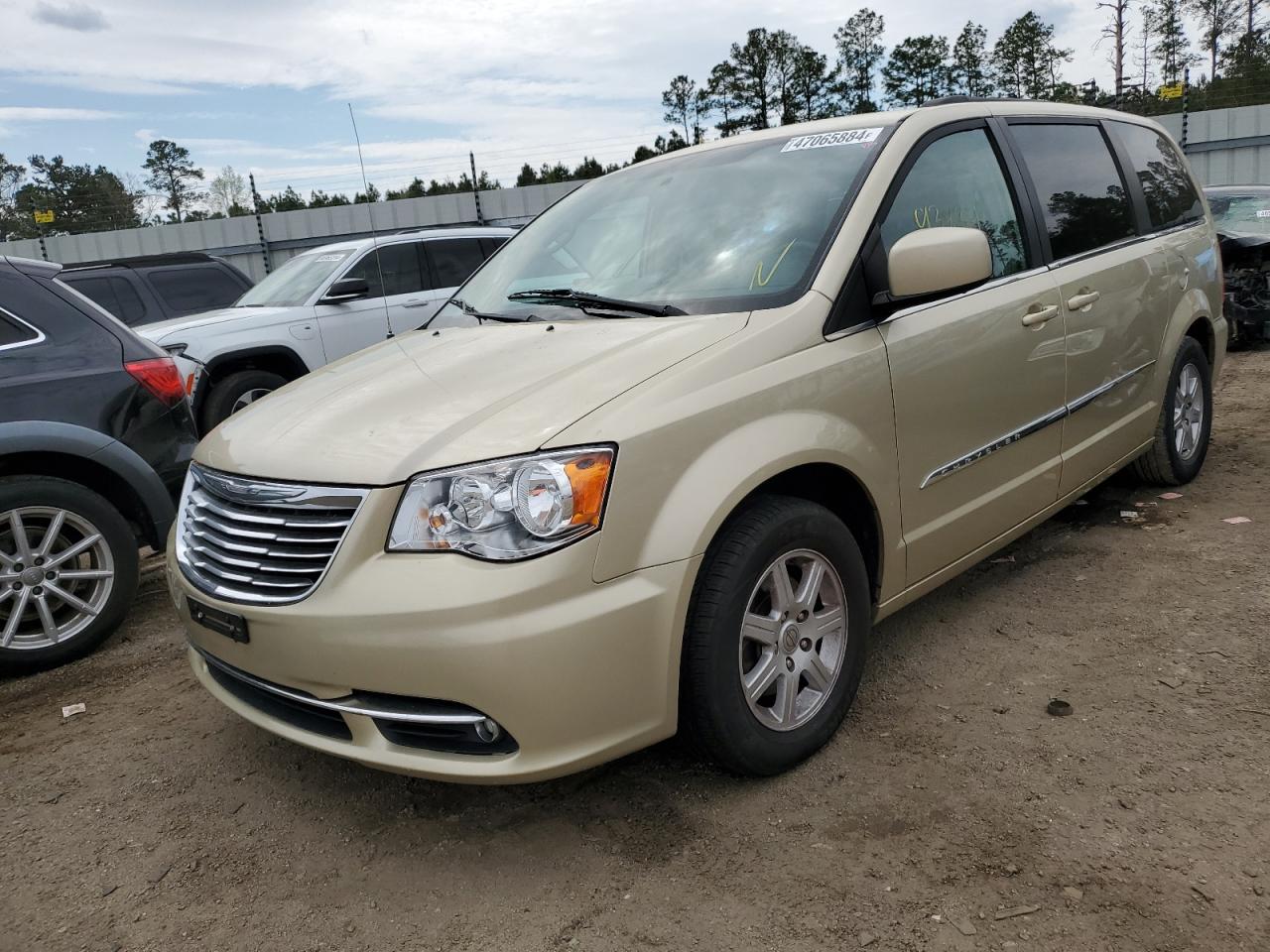 2011 CHRYSLER TOWN & COUNTRY TOURING