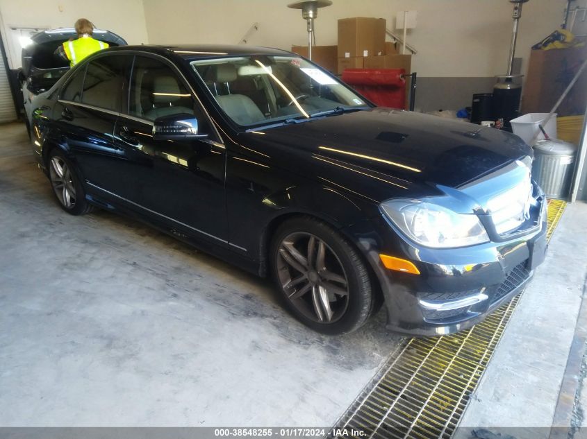 2013 MERCEDES-BENZ C 300 LUXURY 4MATIC/SPORT 4MATIC