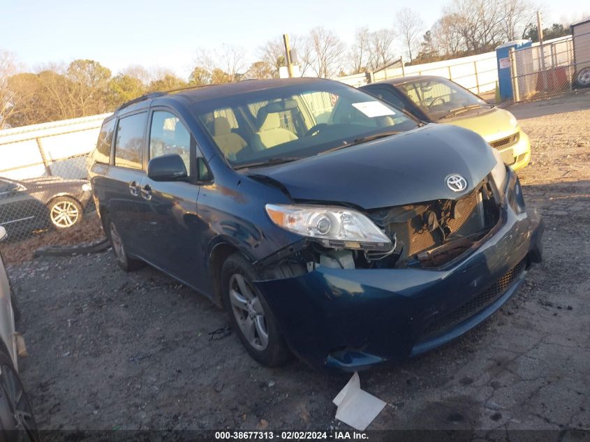 2011 TOYOTA SIENNA LE V6