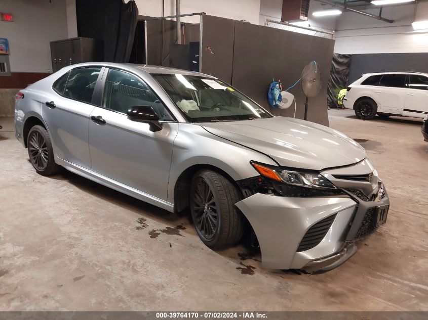 2020 TOYOTA CAMRY SE NIGHTSHADE EDITION