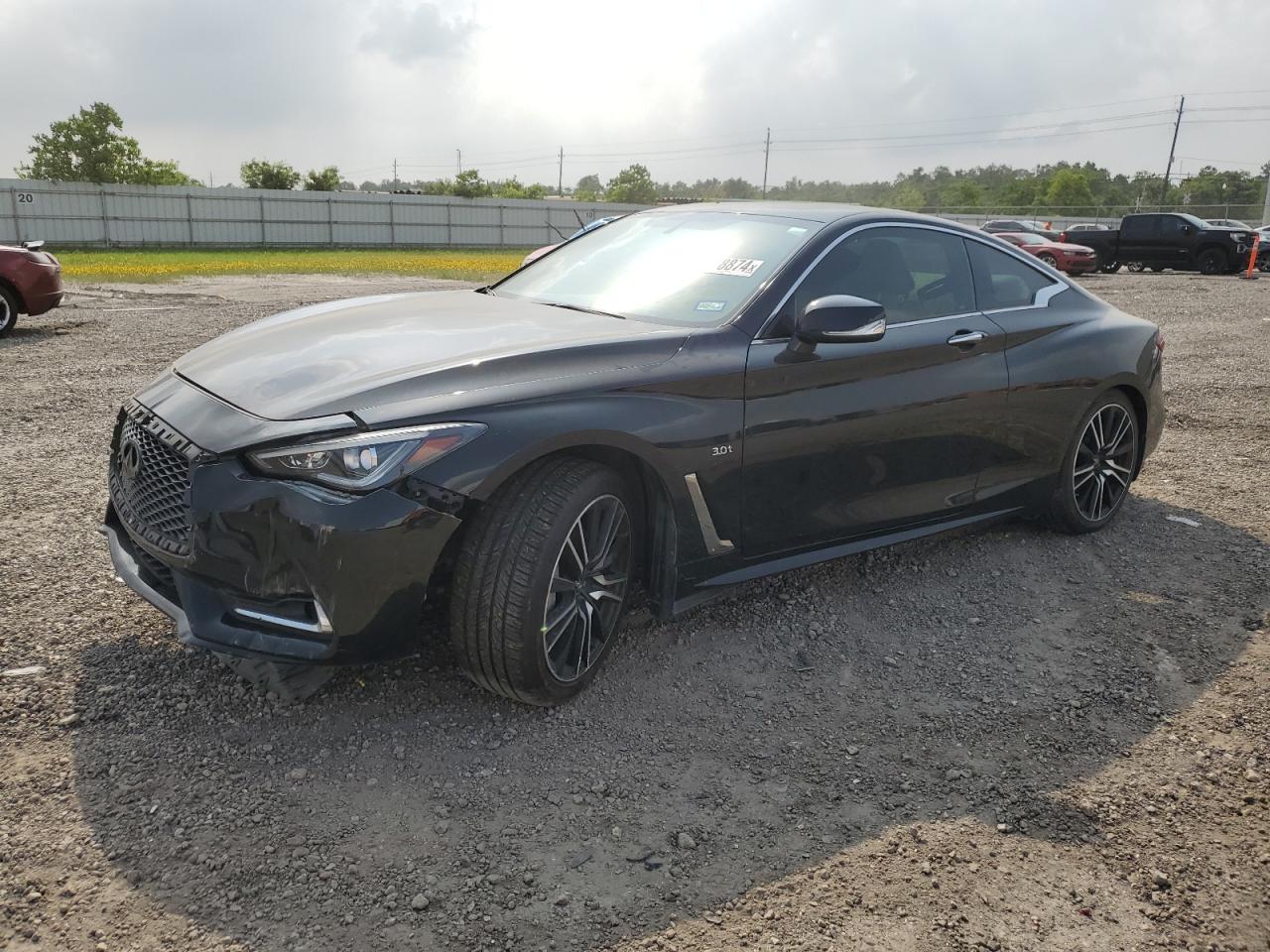 2018 INFINITI Q60 LUXE 300