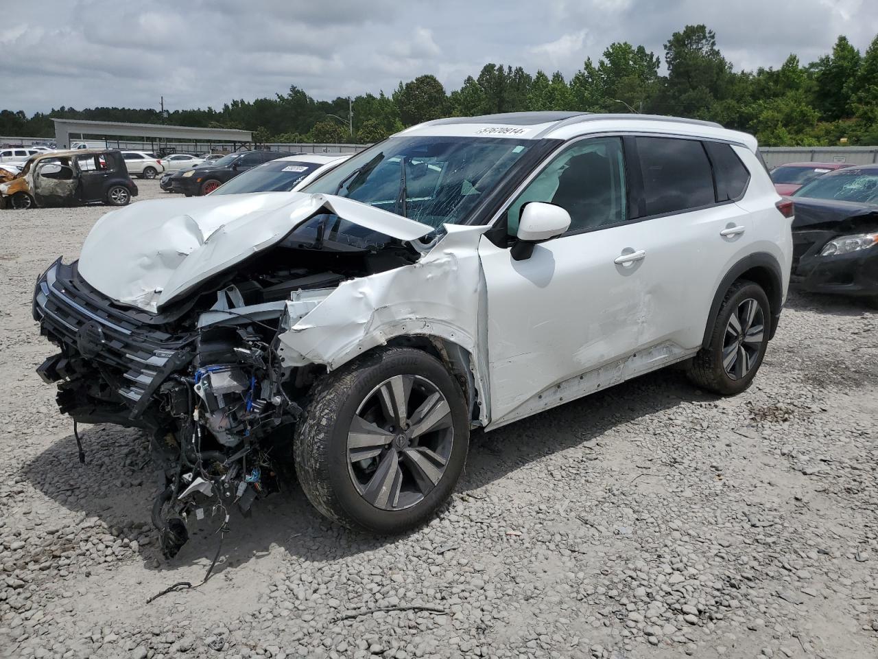 2024 NISSAN ROGUE SL