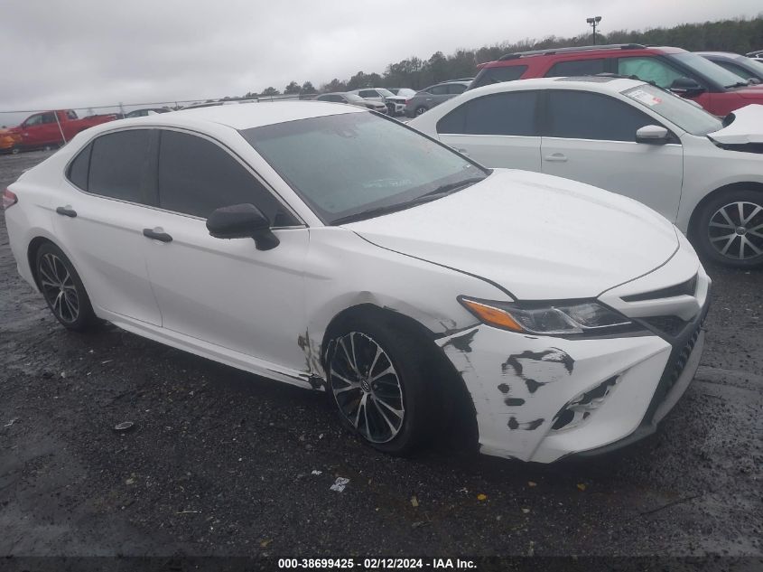 2020 TOYOTA CAMRY SE