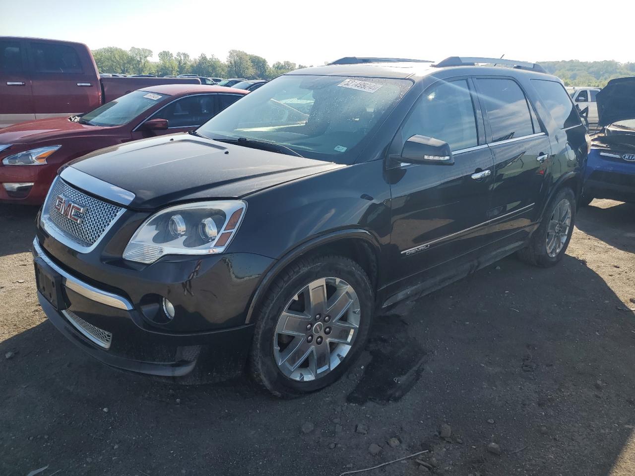 2011 GMC ACADIA DENALI