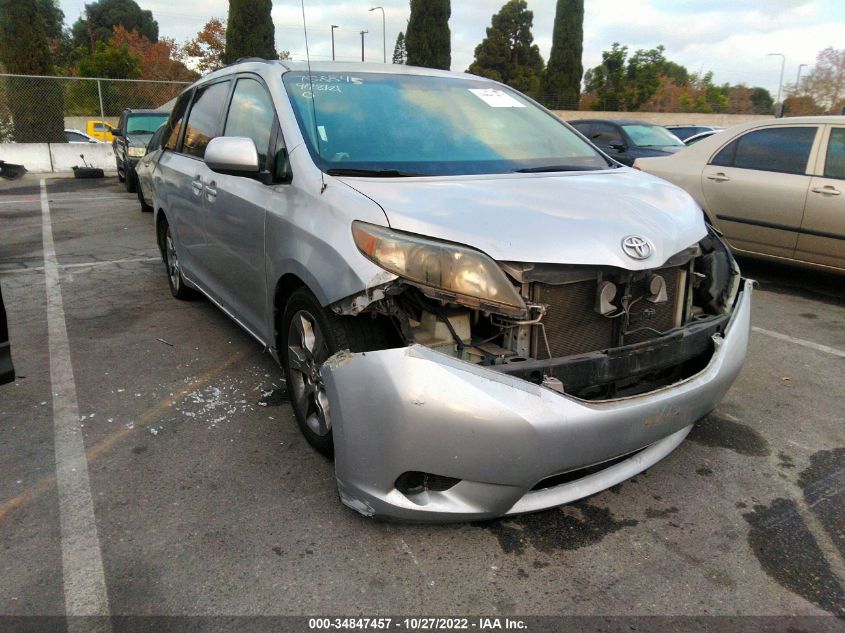 2012 TOYOTA SIENNA SE 8 PASSENGER