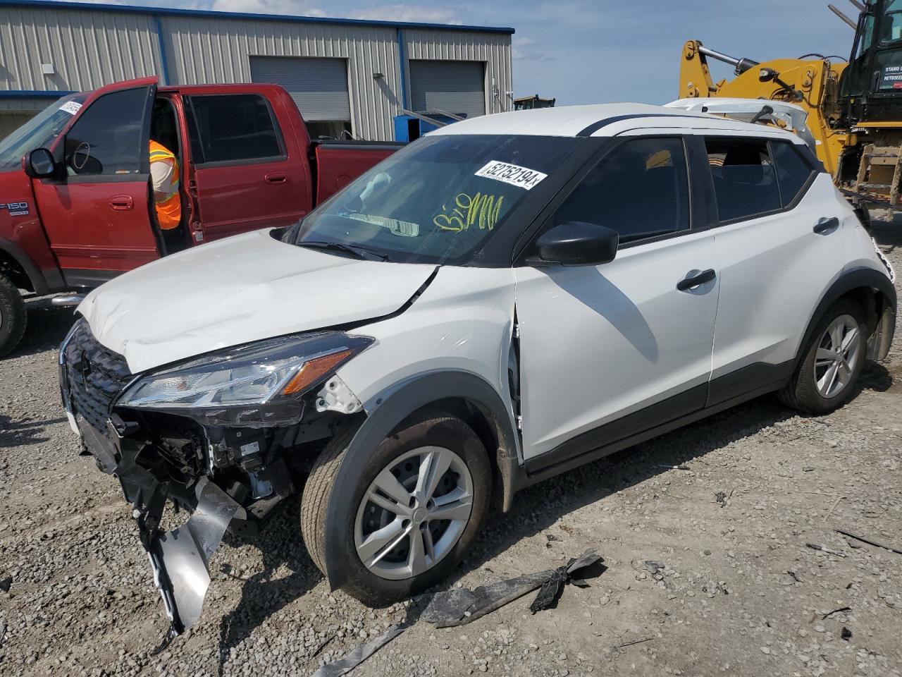 2023 NISSAN KICKS S