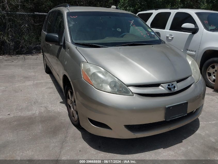 2010 TOYOTA SIENNA LE