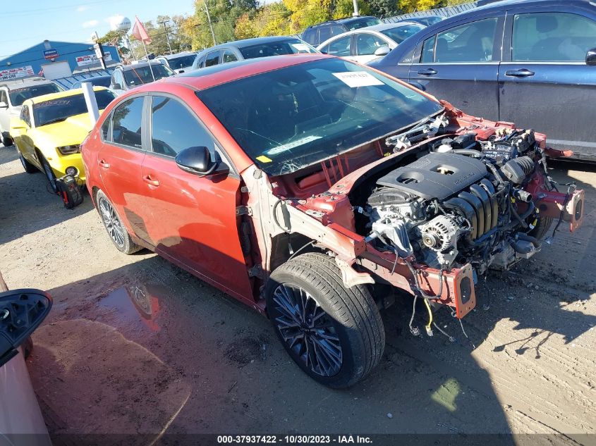 2022 KIA FORTE GT-LINE