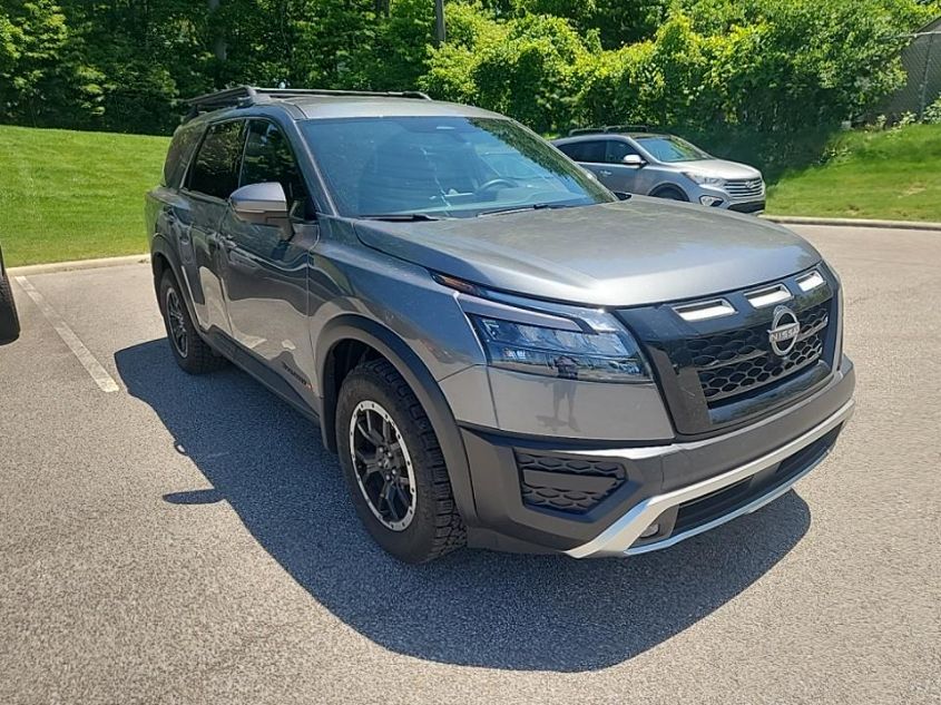 2023 NISSAN PATHFINDER SV