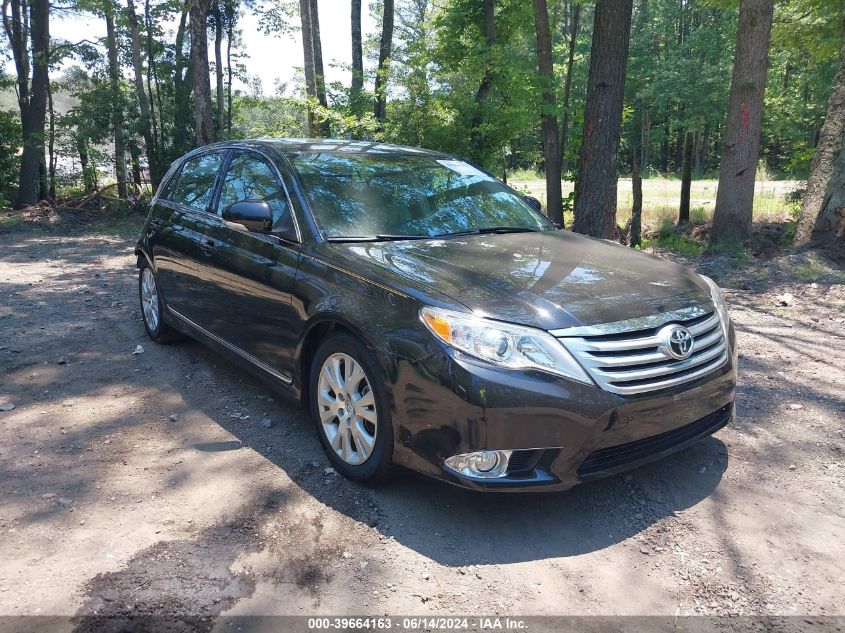 2011 TOYOTA AVALON