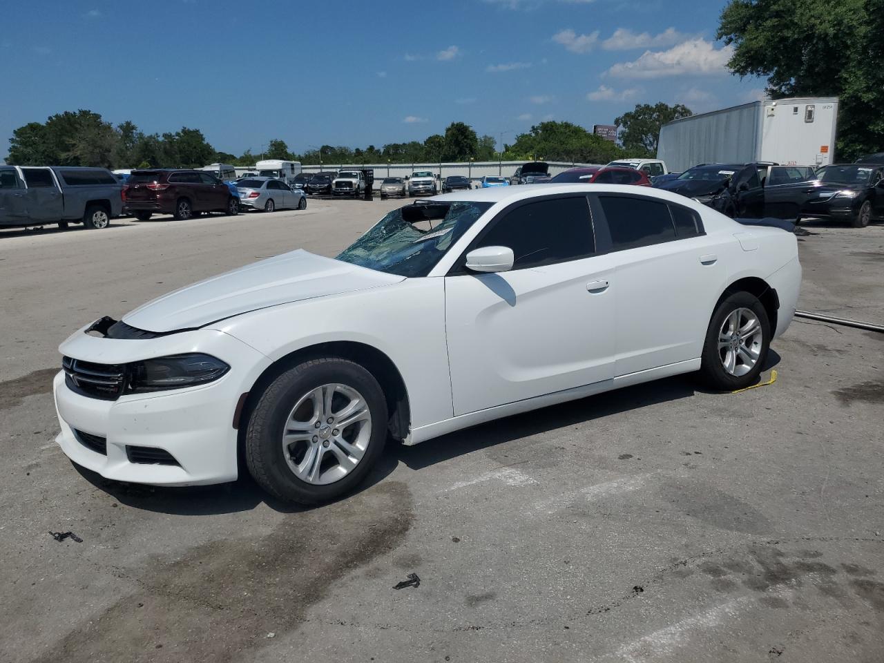 2016 DODGE CHARGER SE