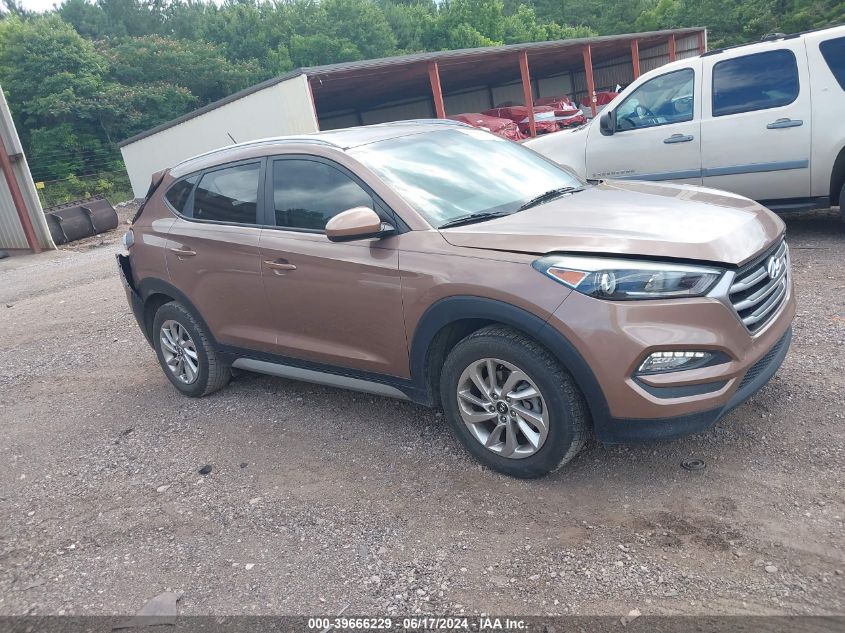 2017 HYUNDAI TUCSON SE