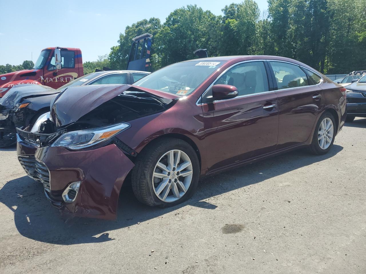 2015 TOYOTA AVALON XLE