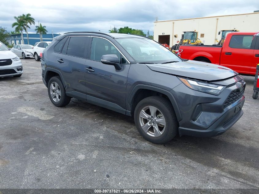 2023 TOYOTA RAV4 XLE