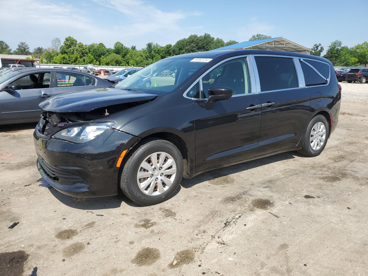 2020 CHRYSLER VOYAGER L