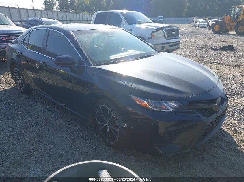 2018 TOYOTA CAMRY SE