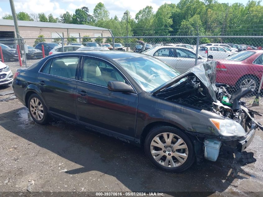 2010 TOYOTA AVALON XLS