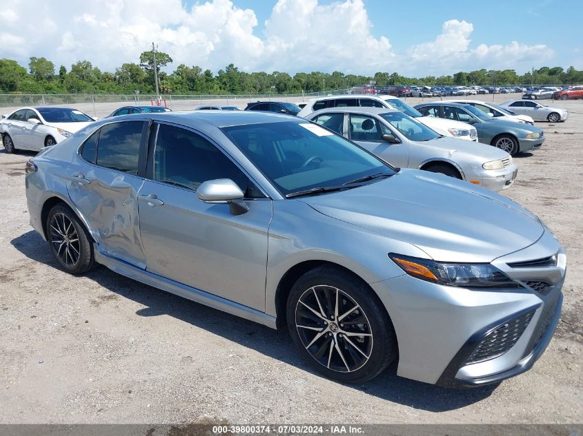 2024 TOYOTA CAMRY SE