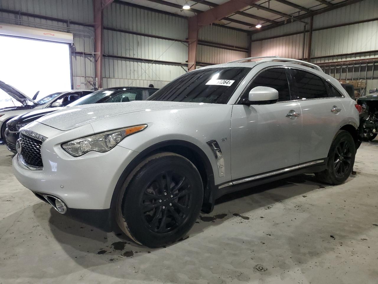 2017 INFINITI QX70