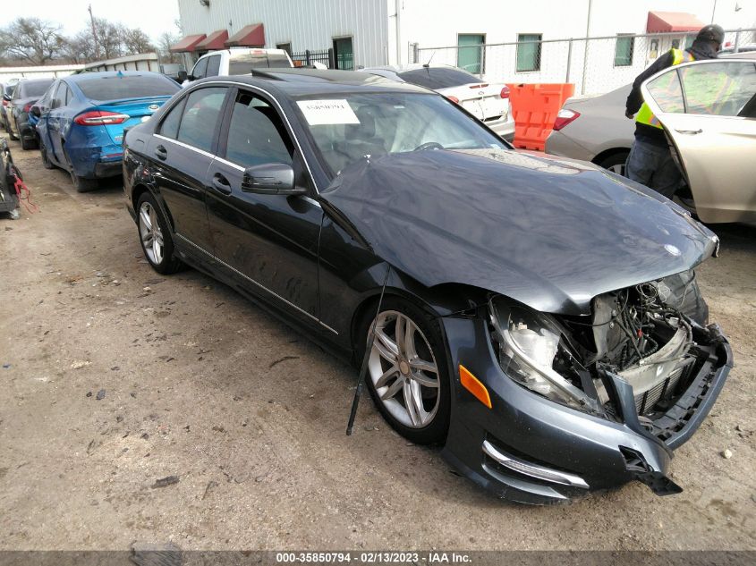 2013 MERCEDES-BENZ C 250 SPORT/LUXURY