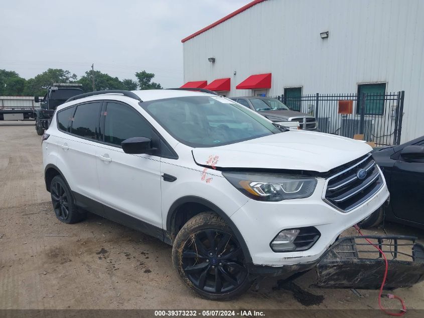 2017 FORD ESCAPE SE