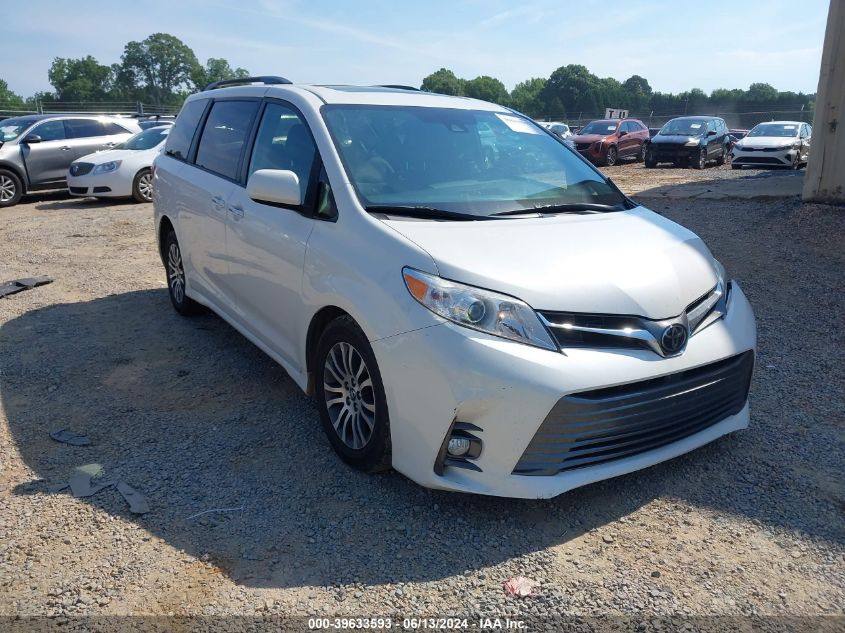 2019 TOYOTA SIENNA XLE 8 PASSENGER