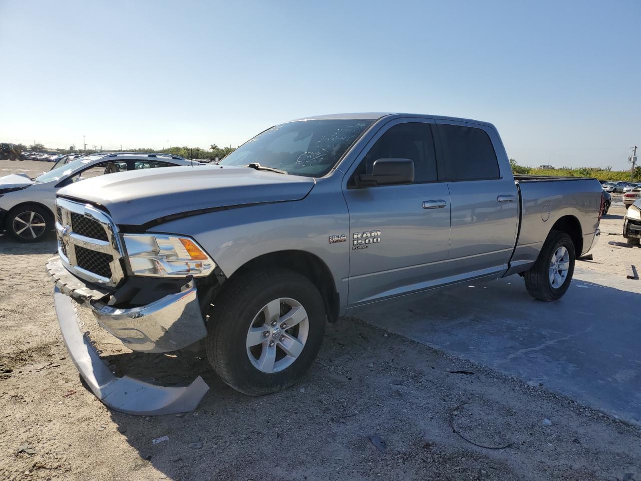 2019 RAM 1500 CLASSIC SLT