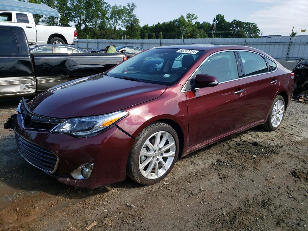 2015 TOYOTA AVALON XLE