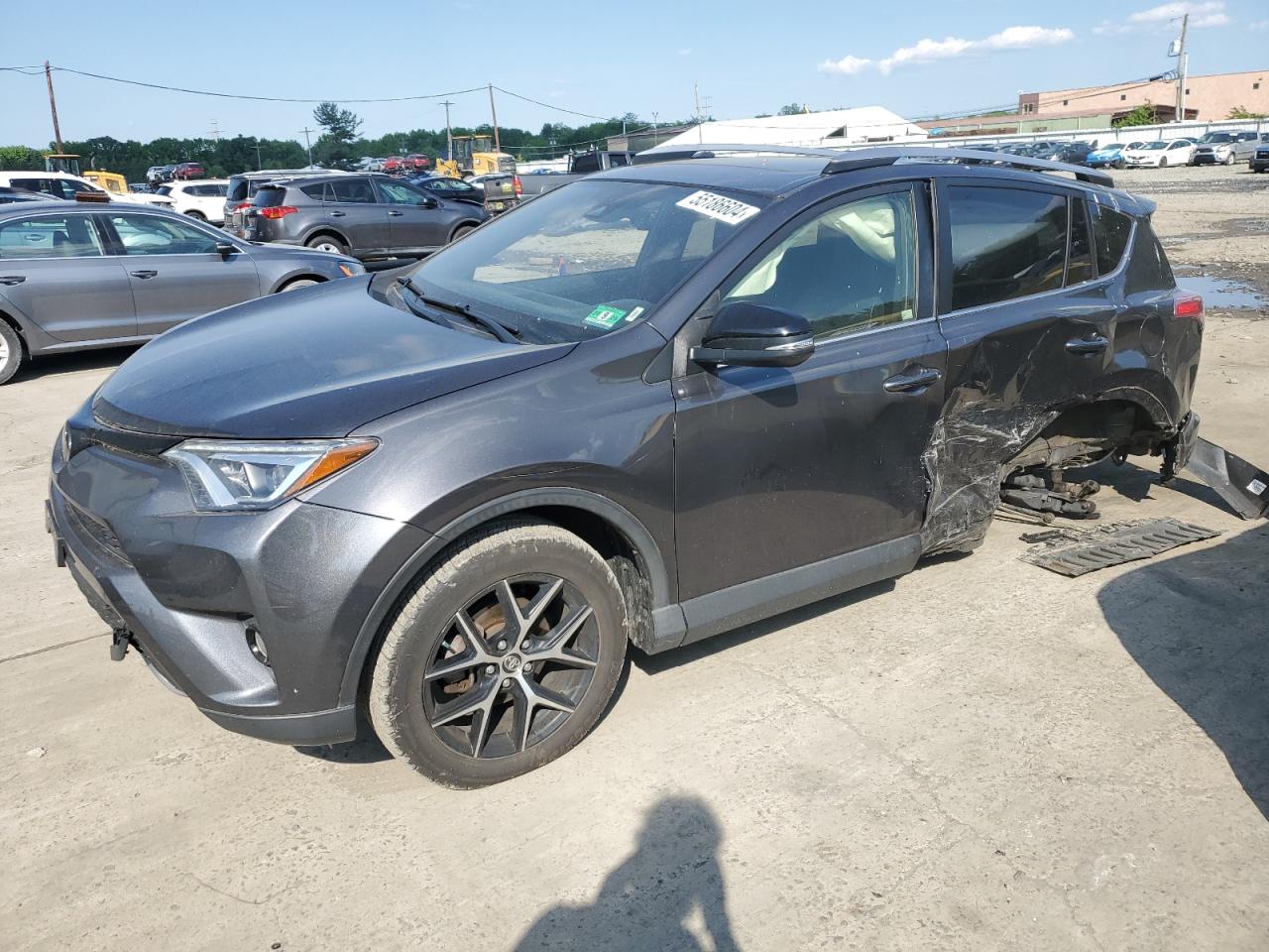 2018 TOYOTA RAV4 SE