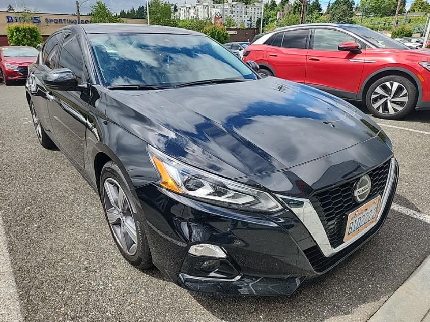 2022 NISSAN ALTIMA SL