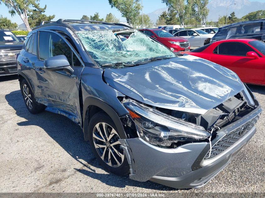 2022 TOYOTA COROLLA CROSS XLE