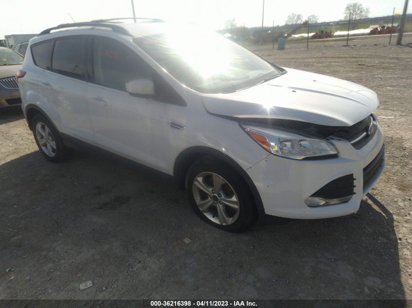 2016 FORD ESCAPE SE