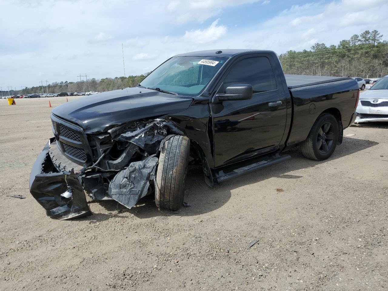 2015 RAM 1500 ST