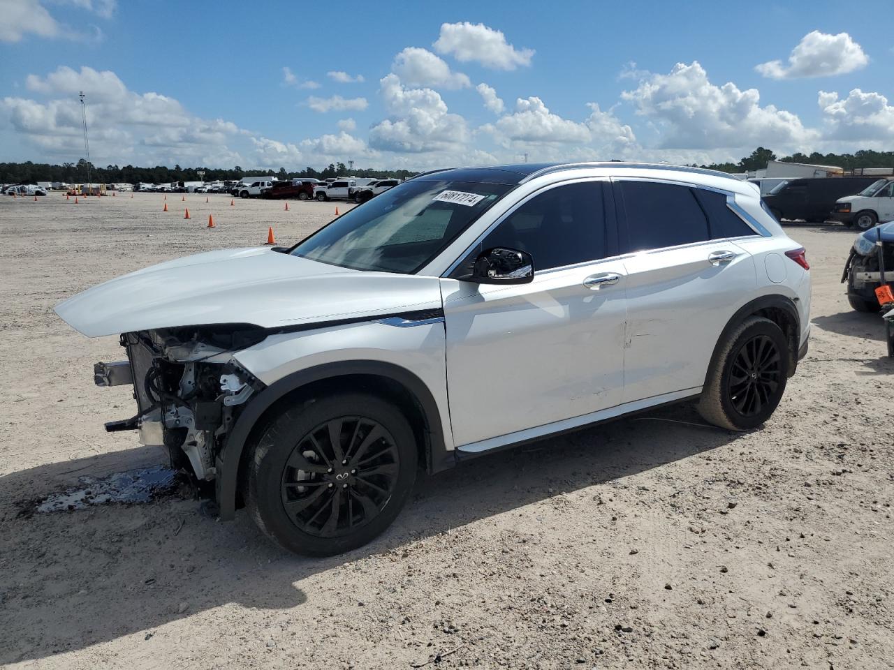 2023 INFINITI QX50 LUXE