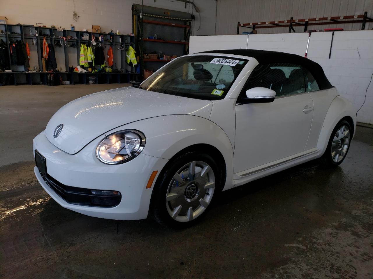 2013 VOLKSWAGEN BEETLE