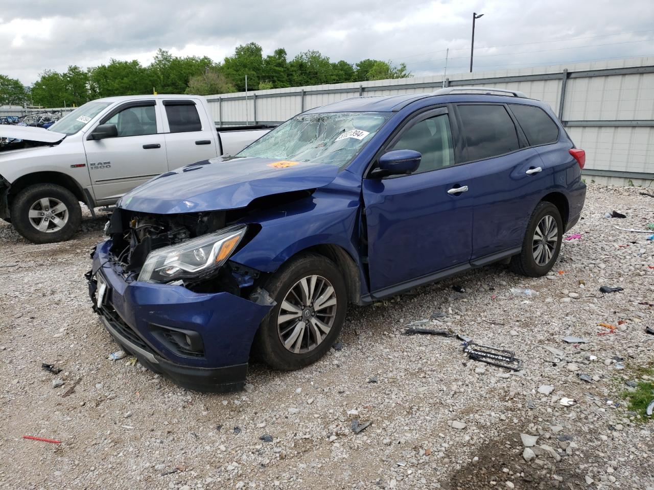 2020 NISSAN PATHFINDER SL