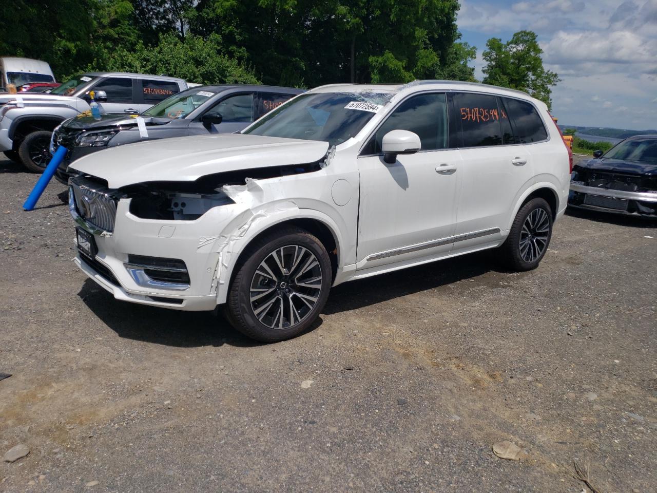 2024 VOLVO XC90 PLUS