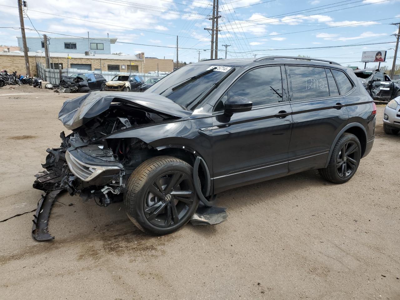 2024 VOLKSWAGEN TIGUAN SE R-LINE BLACK