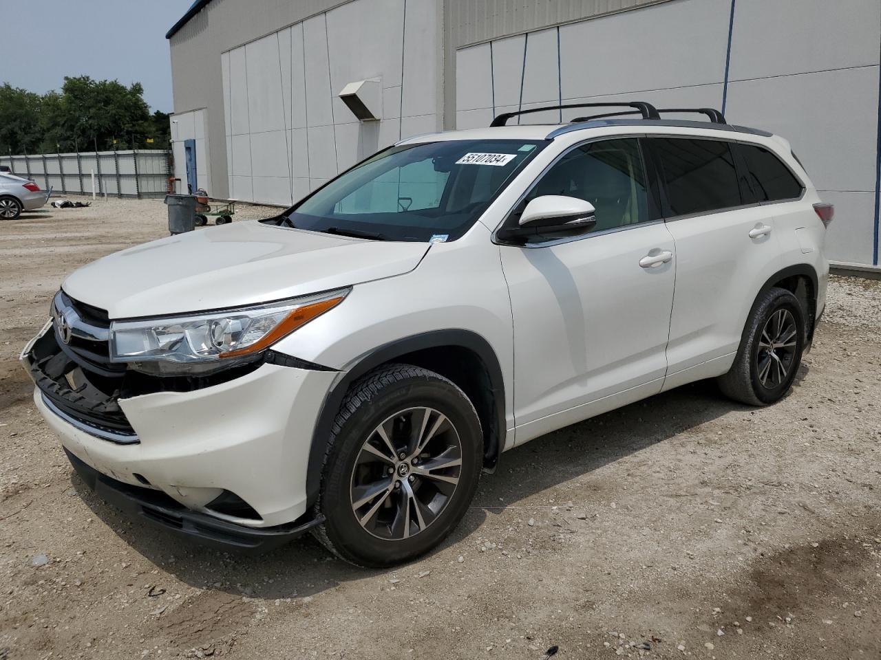 2016 TOYOTA HIGHLANDER XLE