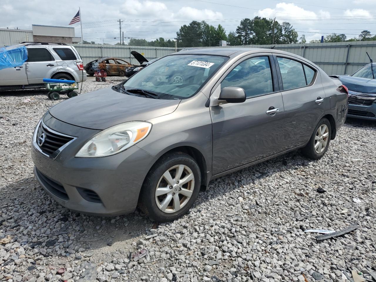 2014 NISSAN VERSA S